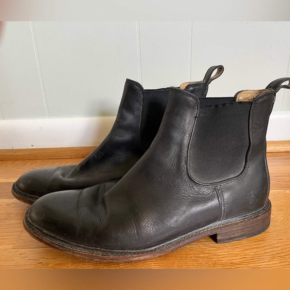 Mens Frye Chelsea boots